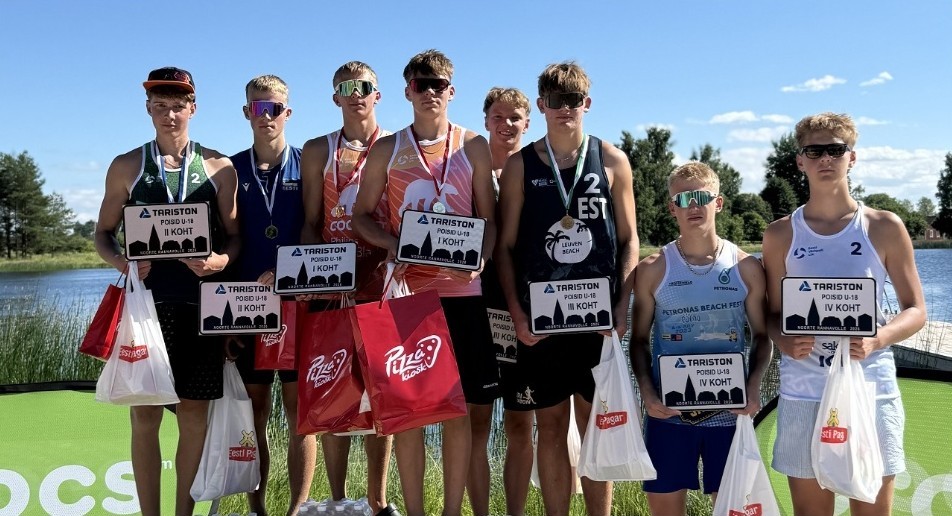Paides toimunud rannavõrkpalli karikavõistluste viienda etapi U18 poeglaste esinelik.